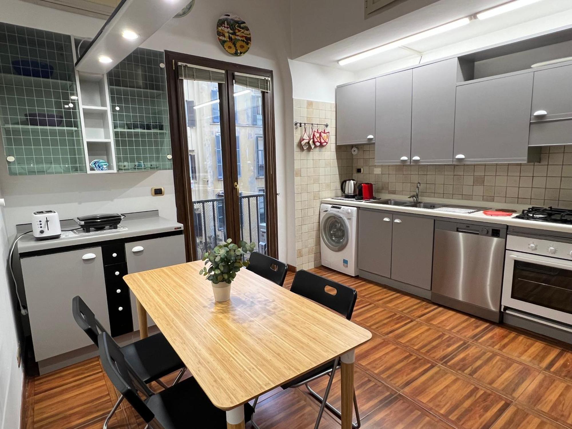 Stunning Center Rome Apartment, Rome